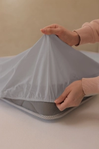 Fitted sheet satin-grey