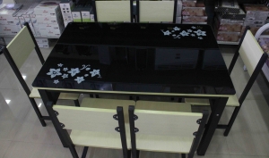 D003 Black 140x80cm Խոհանոցային սեղան աթոռներով