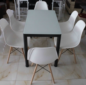 WG003 White Խոհանոցային սեղան աթոռներով
